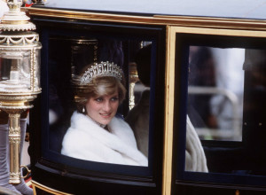 Šminkerka PRINCEZE DAJANE otkrila 5 tajni njene lepote: Ovako je "Kraljica srca" uvek izgledala savršeno!