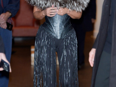 Zanimljiv korset koji je ponela starleta 