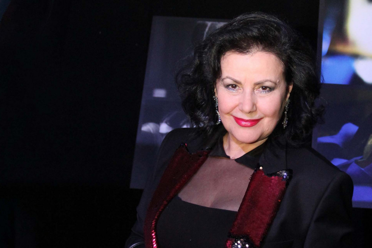 SNEŽANA SAVIĆ iskreno o greškama iz mladosti: "Birala sam ZABRANJENO VOĆE, grešna sam i molim Boga za oprost!" (VIDEO) SNEŽANA SAVIĆ iskreno o greškama iz mladosti: "Birala sam ZABRANJENO VOĆE, grešna sam i molim Boga za oprost!" (VIDEO)