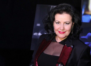 SNEŽANA SAVIĆ iskreno o greškama iz mladosti: "Birala sam ZABRANJENO VOĆE, grešna sam i molim Boga za oprost!" (VIDEO)