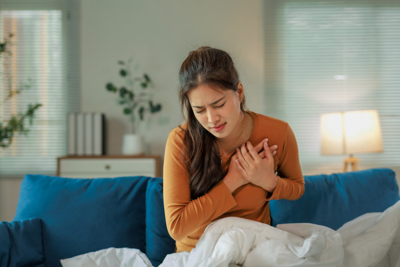 Legli ste da spavate, a onda je počelo LUPANJE SRCA: Javlja se i kod zdravih ljudi, a ovo je RAZLOG! Legli ste da spavate, a onda je počelo LUPANJE SRCA: Javlja se i kod zdravih ljudi, a ovo je RAZLOG!