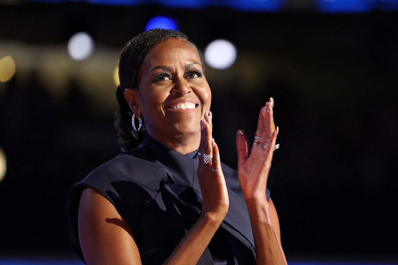 MIŠEL OBAMA otkrila tajnu koju joj je otac govorio kad god je vidi: Taj SAVET joj je zauvek promenio život! (FOTO) MIŠEL OBAMA otkrila tajnu koju joj je otac govorio kad god je vidi: Taj SAVET joj je zauvek promenio život! (FOTO)