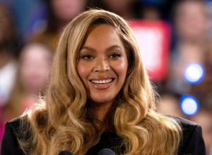 Da li je normalno da DETE od 13 izgleda kao da joj je 30: Bijonse pokazala ĆERKU, ljudi zanemeli od šoka! (FOTO)