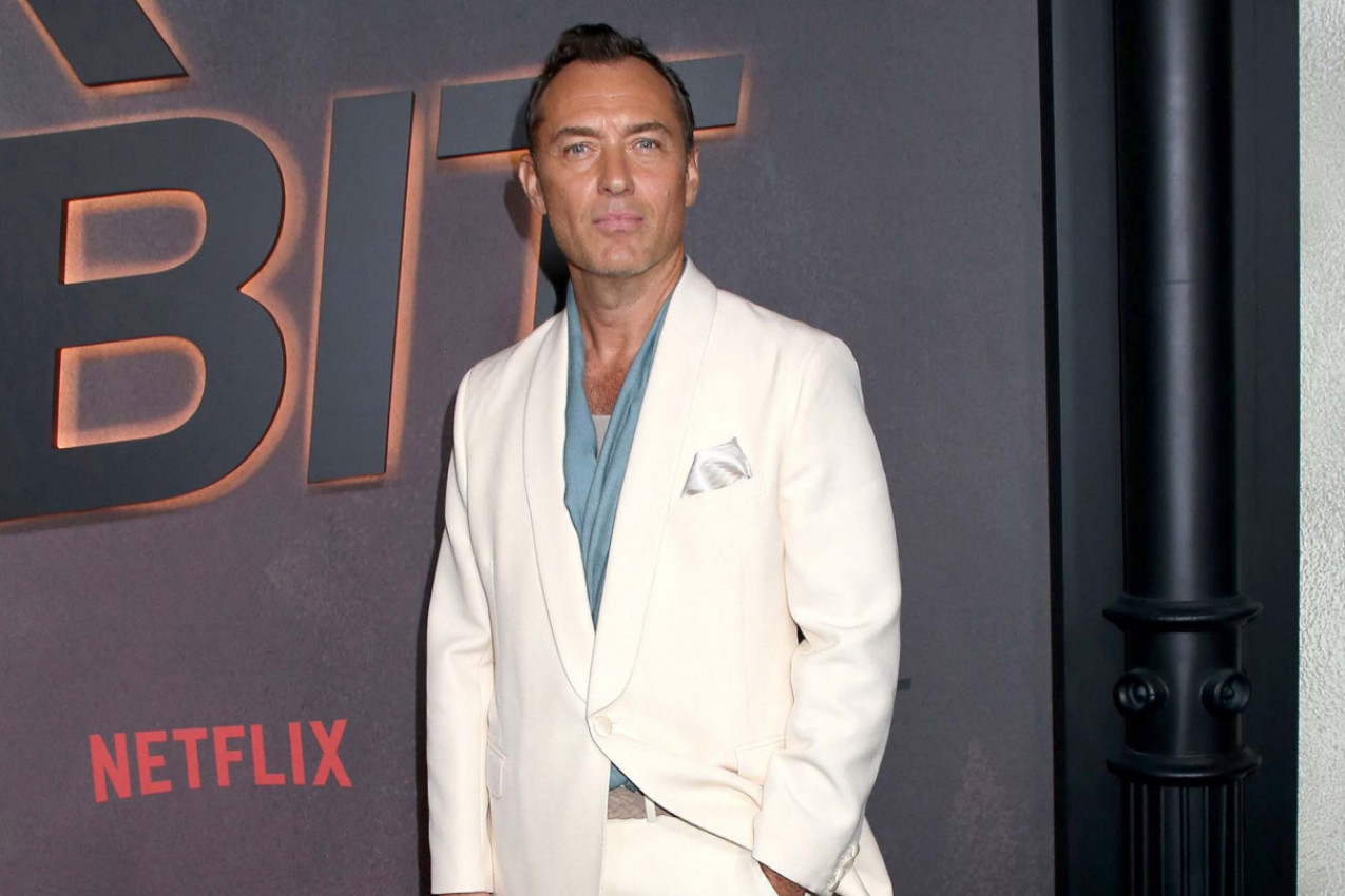 Zovu ga najvećim holivudskim preljubnikom: Ima sedmoro dece sa čak 4 žene, a Sijenu Miler je varao sa dadiljom! (FOTO) Zovu ga najvećim holivudskim preljubnikom: Ima sedmoro dece sa čak 4 žene, a Sijenu Miler je varao sa dadiljom! (FOTO)