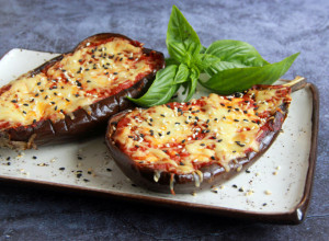 Punjeni plavi patlidžan koji se topi u ustima: Isprobajte po ovom receptu, svakome se svidi!