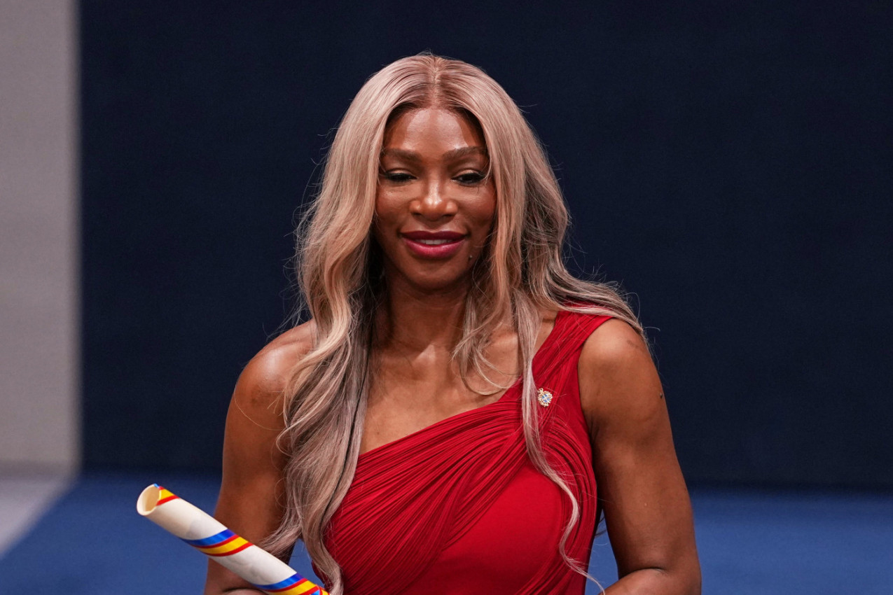 Uspeh svake žene treba da bude inspiracija za drugu. Najsnažnije smo kada navijamo jedna za drugu Uspeh svake žene treba da bude inspiracija za drugu. Najsnažnije smo kada navijamo jedna za drugu