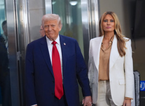 Melanija progovorila o tajnama iz spavaće sobe: Trampa svi IGNORIŠU zbog ovoga, a on čak i u 8. deceniji može da izdrži!