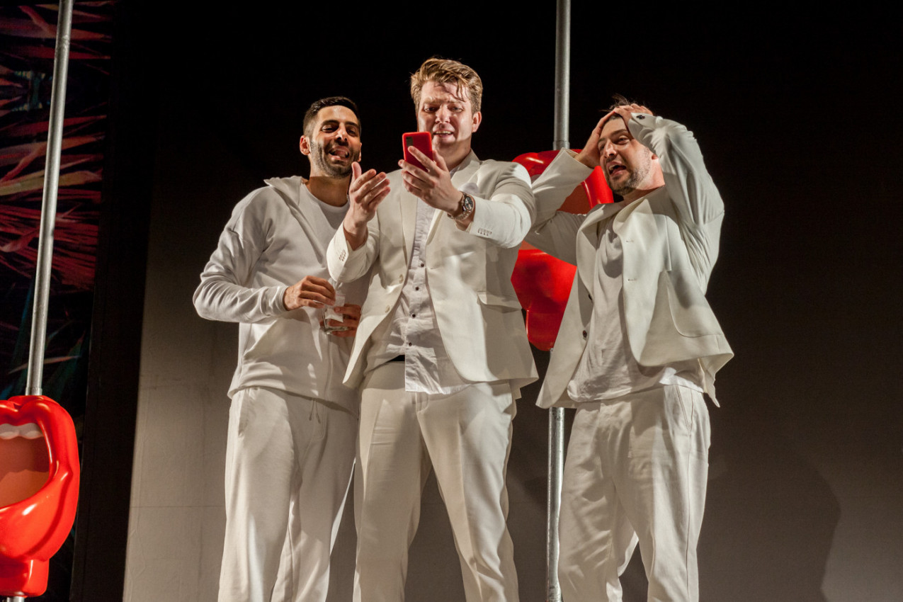 Pedeseto izvođenje predstave "OVA ĆE BITI ISTA“ u Ateljeu 212