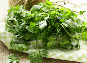 Ovaj drevni ZAČIN je najjači borac protiv UPALE u organizmu