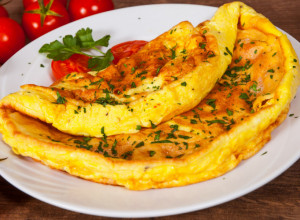 Evo u čemu je tajna vazdušastog omleta: Ako dodate kašiku ovoga, neće biti tanak kao papir