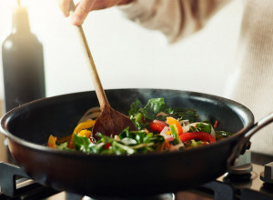 Kako da na PRIRODAN način smanjite nivo mokraćne kiseline: Sve što vam treba su ove 4 vrste POVRĆA!