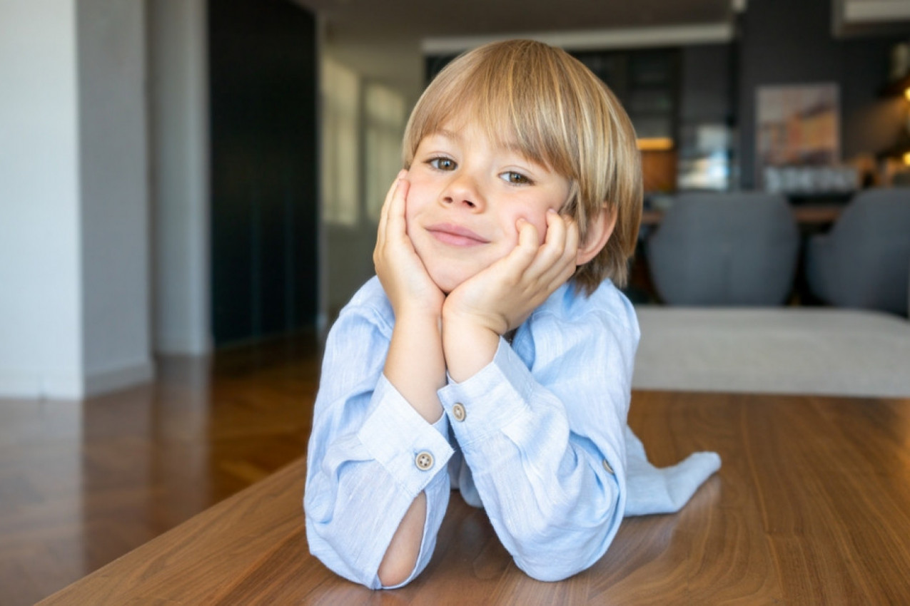 Ovo, staro MOĆNO muško ime ponovo se vraća u modu - majke ga masovno daju SINOVIMA