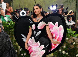 DEMI MUR slavi 63. rođendan: Od devojčice iz Rozvela do holivudske BOGINJE koja ne stari (FOTO)