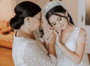 Ljubav utkana u svaki šav, priča o VENČANICI koja je rasplakala svet!