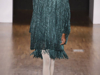 Renata Buzzo kolekcija obuhvatila je modele u tirkiznoj nijansi