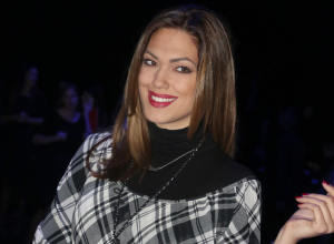 NINA RADULOVIĆ u ultrakratkom kožnom ŠORTSU pokazala zašto joj niko nije ravan! (FOTO)