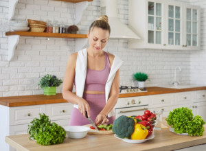 Hrana koja dokazano pomaže u snižavanju lošeg holesterola: Kardiolog otkriva šta treba da jedete