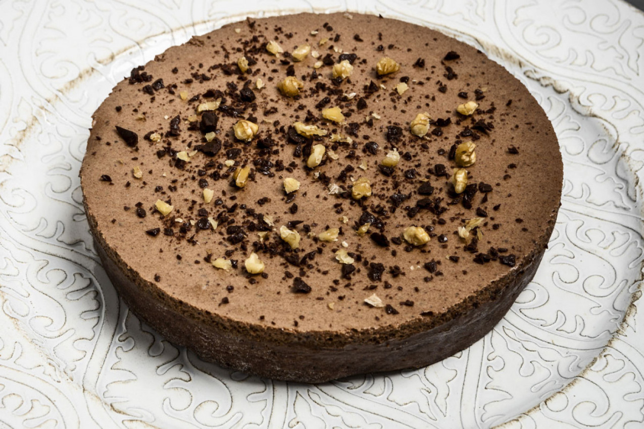 Najbrža torta ikad: Ima samo 5 sastojaka, sprema se u jednoj posudi, a vole je SVI