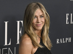 PRVI PUT ZVANIČNO U JAVNOSTI! Glumica ne skida osmeh dok stoji sa novim dečkom za kog kažu da je DASA kakav se retko viđa