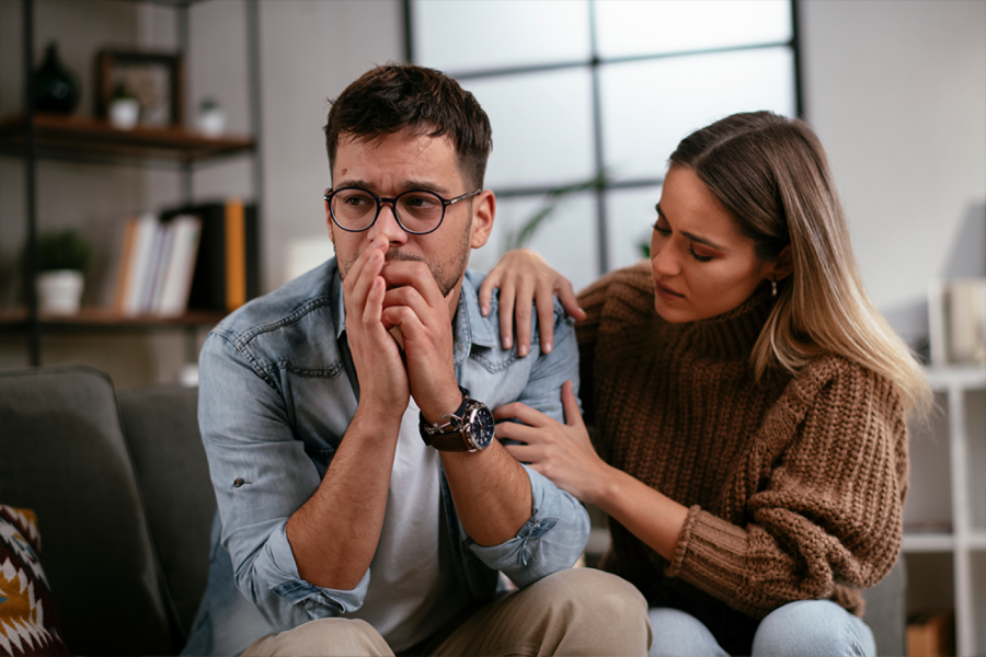 Zatražio sam RAZVOD posle 3 nedelje braka zbog onoga što sam pronašao u njenom telefonu, i to još za NJEGOVE OČI!